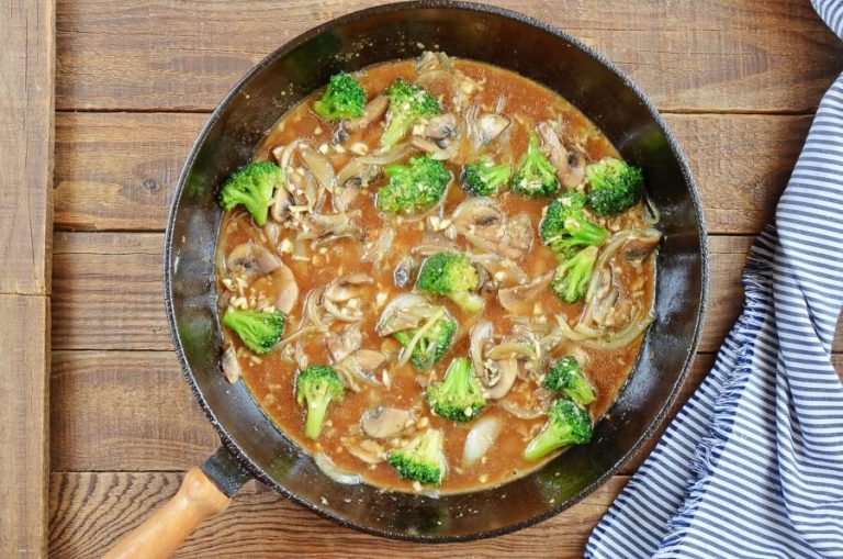 Step 5 - Chicken Broccoli and Mushroom Stir Fry