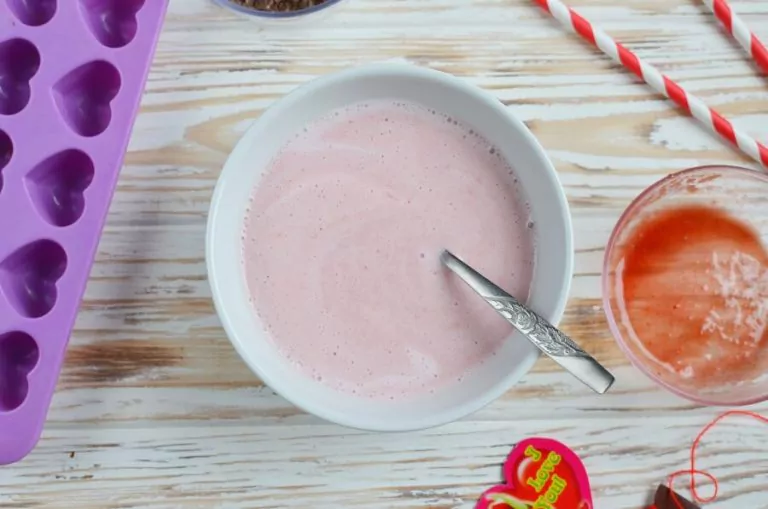 Step 1 - Chocolate-Covered Strawberry Frozen Greek Yogurt Bites