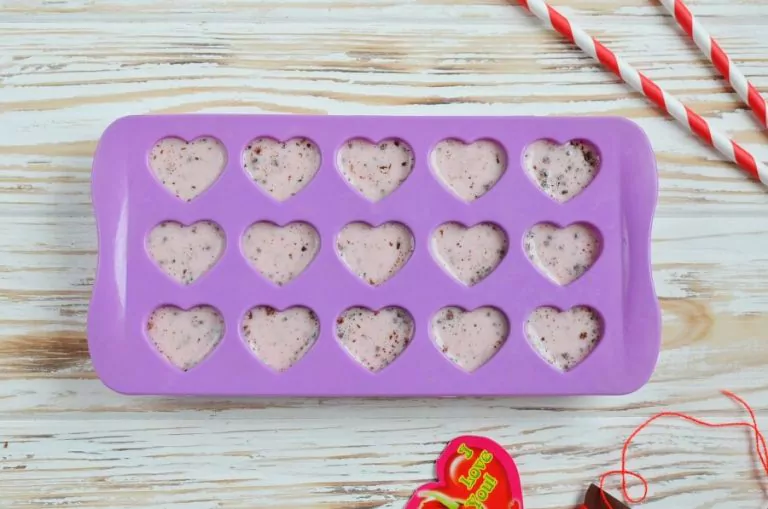 Step 3 - Chocolate-Covered Strawberry Frozen Greek Yogurt Bites