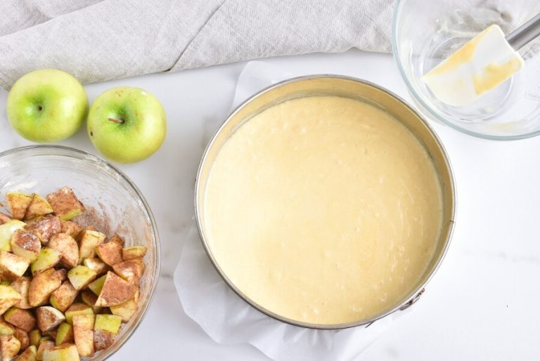 Step 7 - Cinnamon Swirl Topped Apple Cake