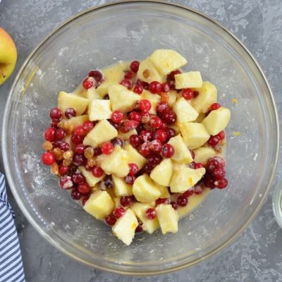 Cranberry Apple Raisin Crisp recipe - step 3