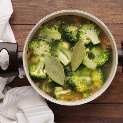 Creamy Broccoli and Butternut Squash Soup recipe - step 4