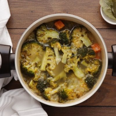 Creamy Broccoli and Butternut Squash Soup recipe - step 4