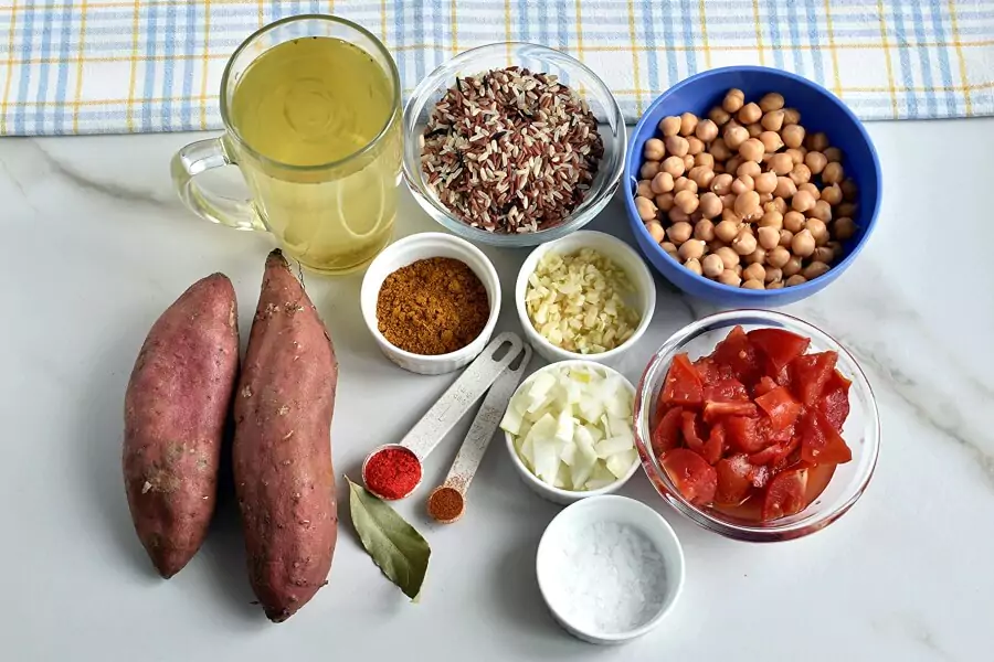 Ingredients for Crockpot Curried Sweet Potato Chili