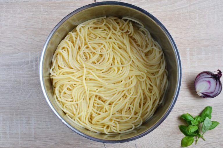Step 4 - Gazpacho Sauce Spaghetti