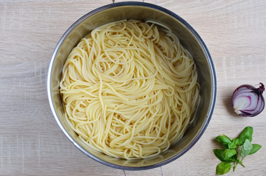 Gazpacho Sauce Spaghetti recipe - step 4