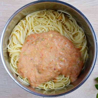 Gazpacho Sauce Spaghetti recipe - step 5