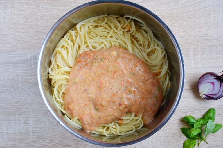 Step 5 - Gazpacho Sauce Spaghetti