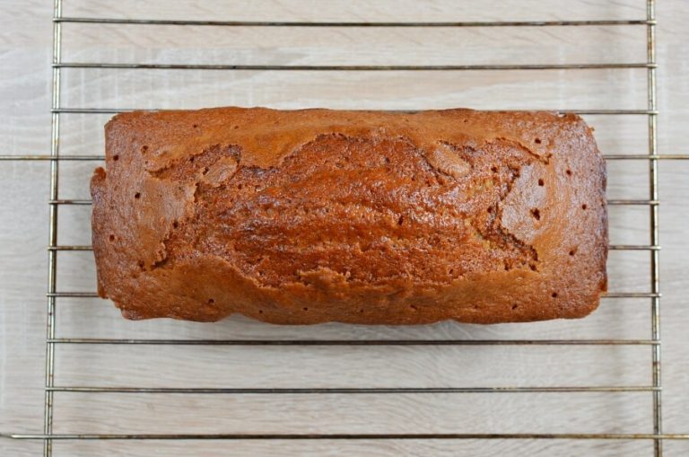 GrapefruitPoppy Seed Loaf Cake with Yogurt Glaze Recipe Cook.me Recipes