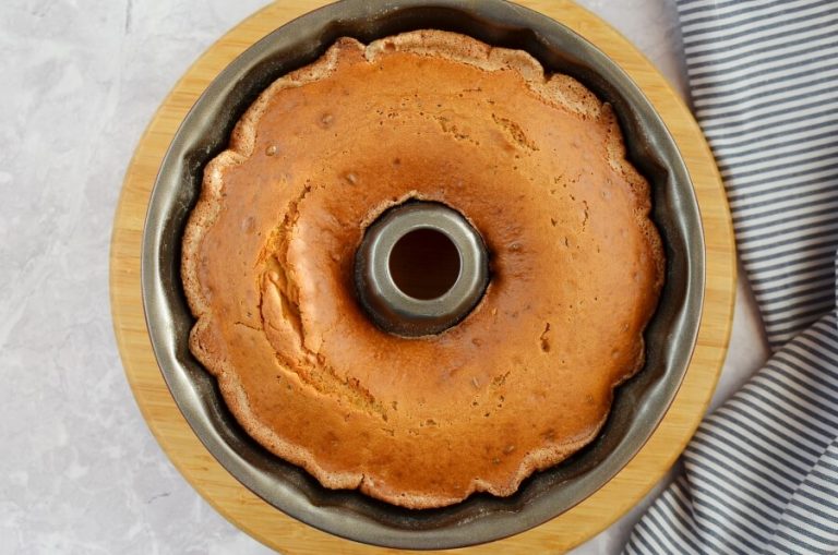 Grapefruit Yogurt Bundt Cake Recipe Cook.me Recipes