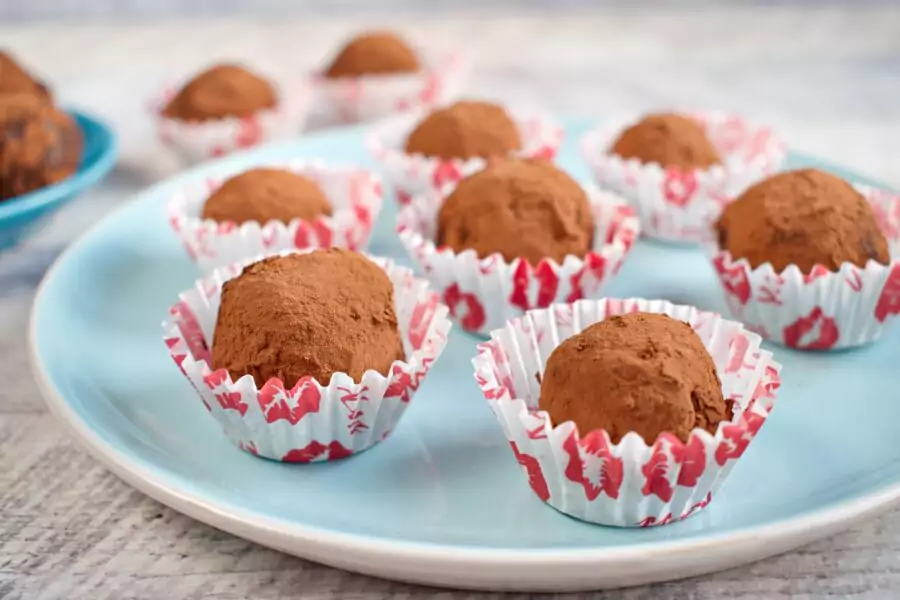 Keto Chocolate Truffles Recipe-Sugar Free Chocolate Truffles (low carb, keto)-Best Keto Chocolate Truffles Recipe