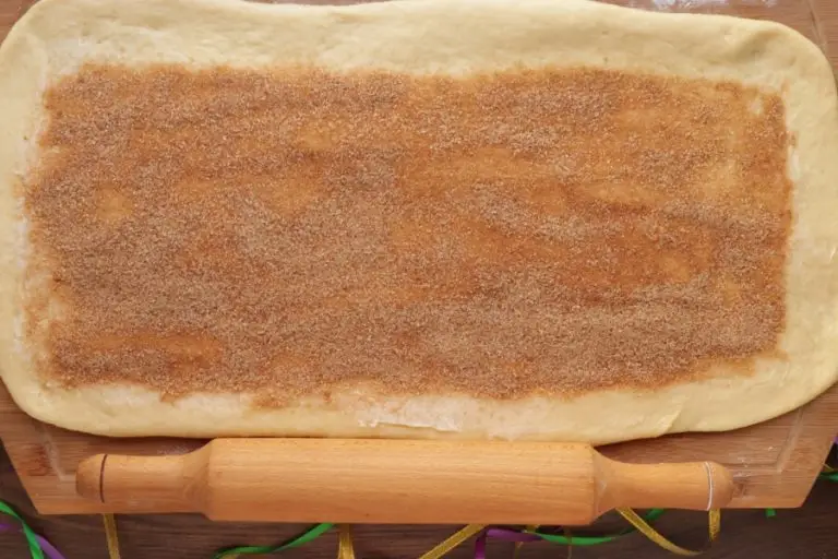 Step 8 - King Cake for Mardi Gras