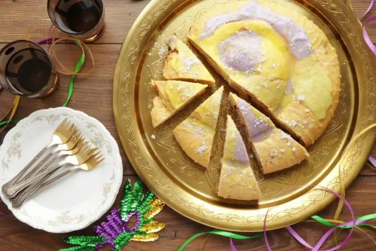 Step 16 - King Cake for Mardi Gras
