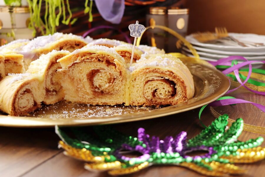 King Cake for Mardi Gras Recipe-Mardi Gras King Cake-How to Make King Cake for Mardi Gras
