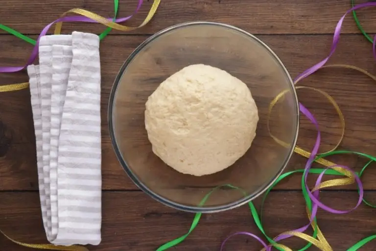 Step 5 - King Cake for Mardi Gras