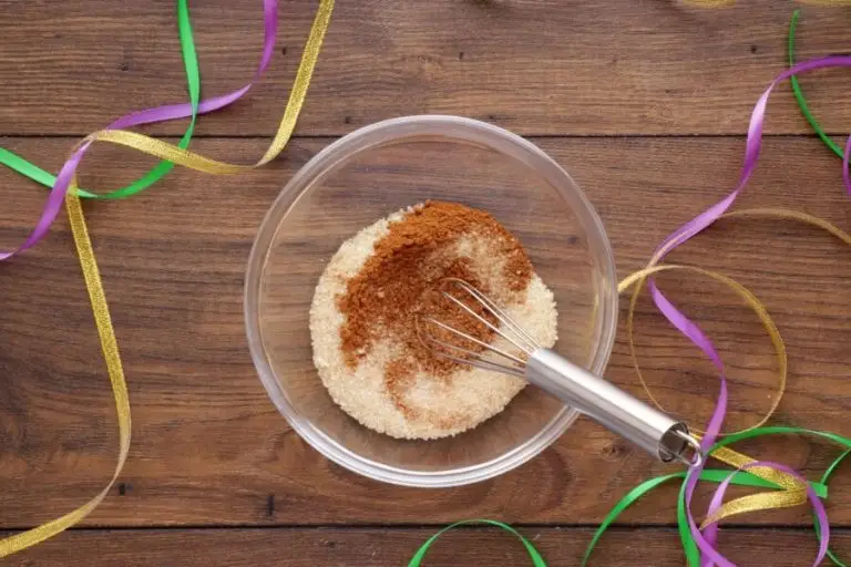 Step 8 - King Cake for Mardi Gras