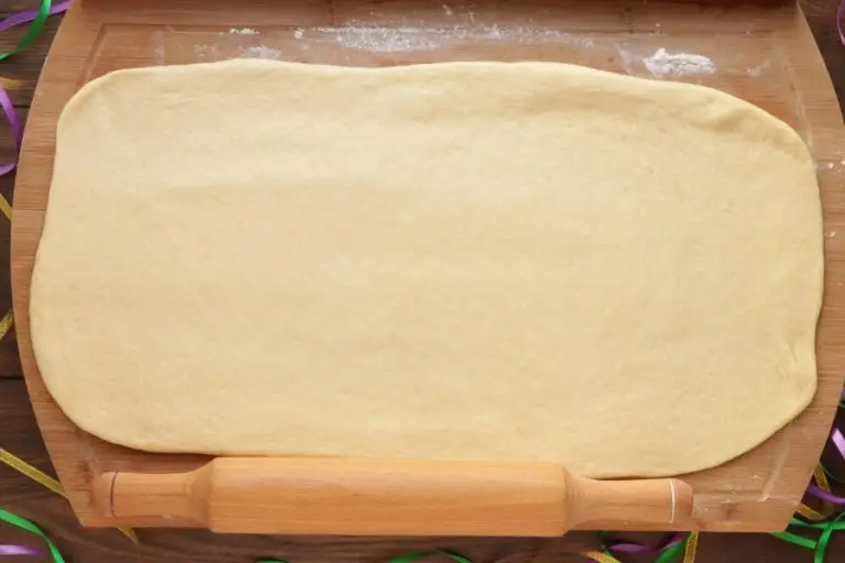 Step 6 - King Cake for Mardi Gras
