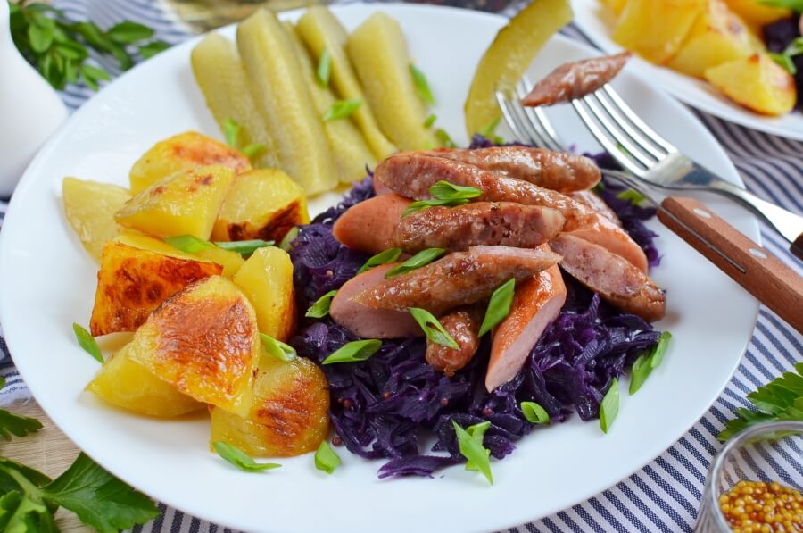 Knocks ‘n’ Brats & Red Cabbage & Roasted Potatoes