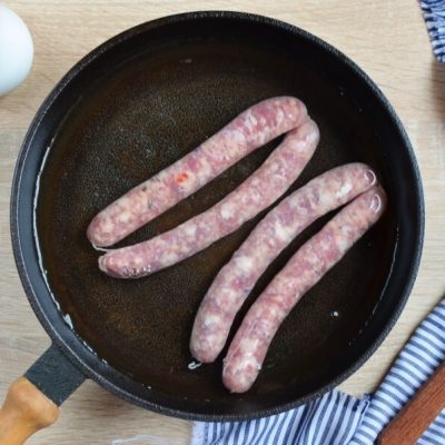 Knocks ‘n’ Brats & Red Cabbage & Roasted Potatoes recipe - step 6