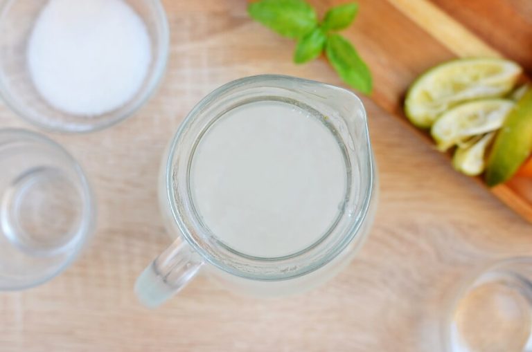 Step 1 - Lime and Grapefruit Daiquiri Pops
