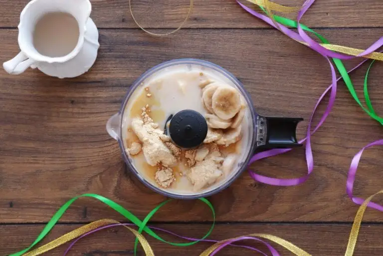 Step 1 - Mardi Gras Smoothie