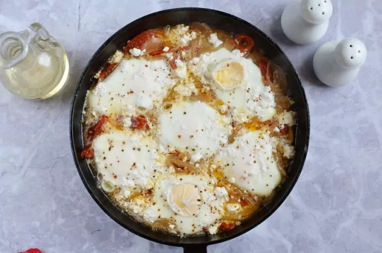 Step 6 - Mediterranean Eggs