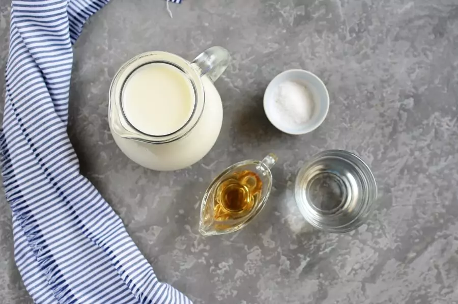Ingredients for How to make Queso Fresco?