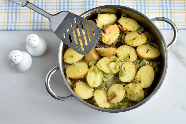 Step 3 - Smoked Mackerel & Leek Hash with Horseradish
