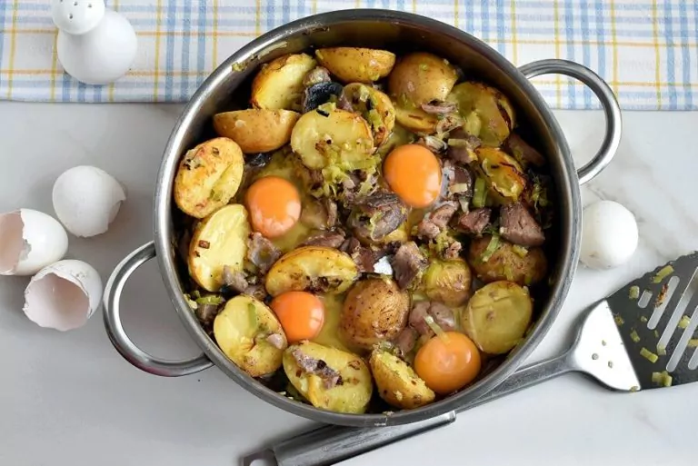 Step 5 - Smoked Mackerel & Leek Hash with Horseradish