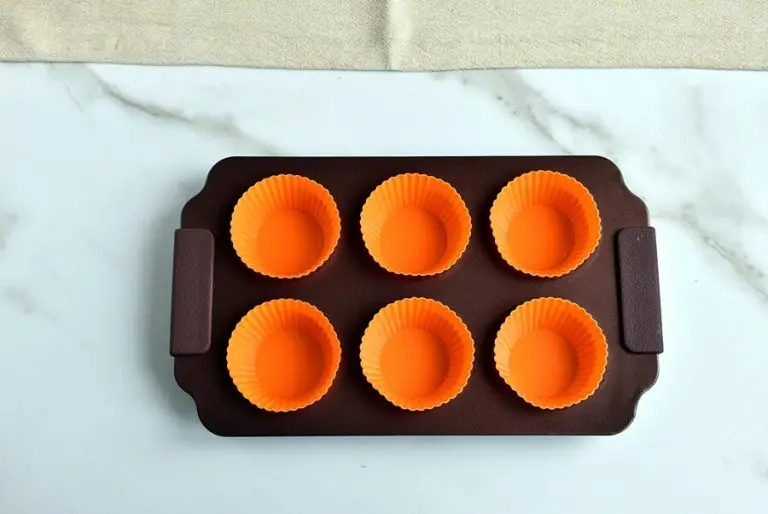 Step 1 - Triple Chocolate Mini Cheesecakes