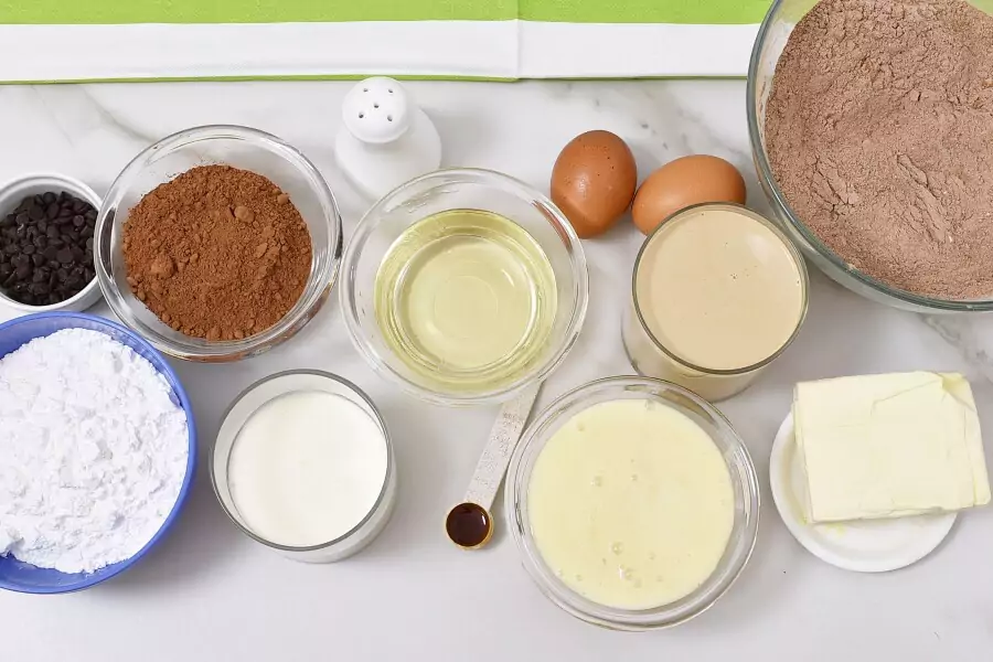 Ingredients for Baileys Poke Cake