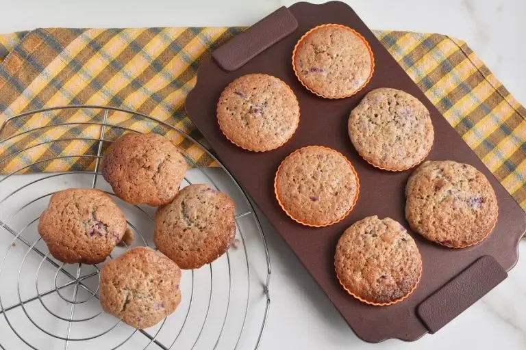 Step 7 - Berry Cream Muffins