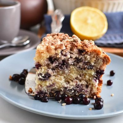 Blueberry Queso Fresco Crumble Cake Recipes-Homemade Blueberry Queso Fresco Crumble Cake-Delicious Blueberry Queso Fresco Crumble Cake