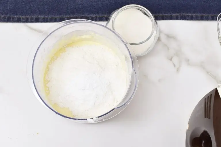 Blueberry Queso Fresco Crumble Cake recipe - step 4
