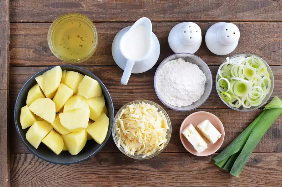 Ingredients for Cheddar Jack Potato Leek Soup