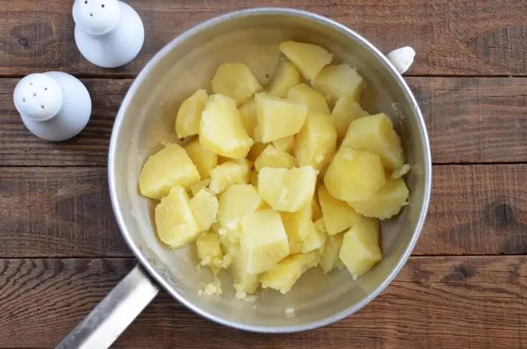 Step 1 - Cheddar Jack Potato Leek Soup