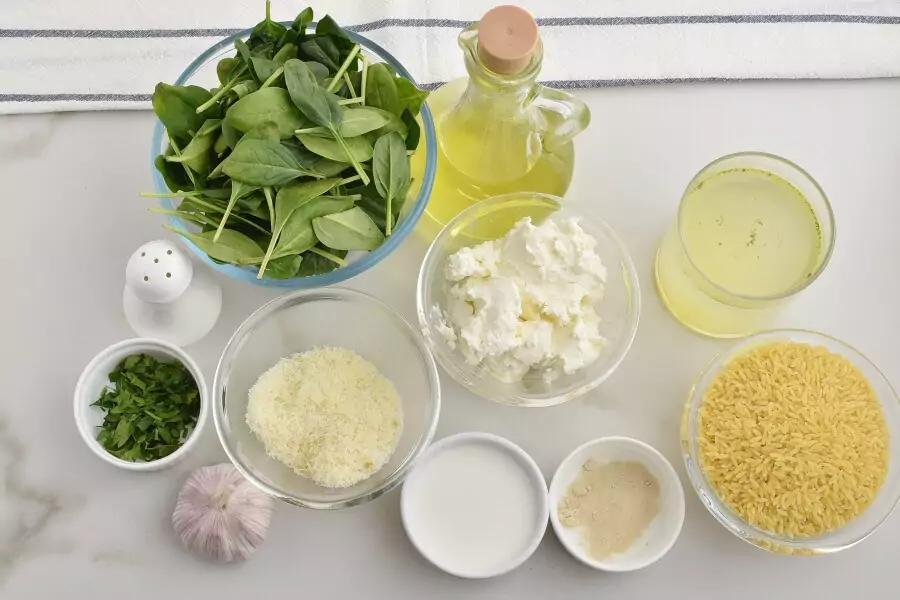 Ingredients for Creamy Roasted Garlic & Spinach Orzo