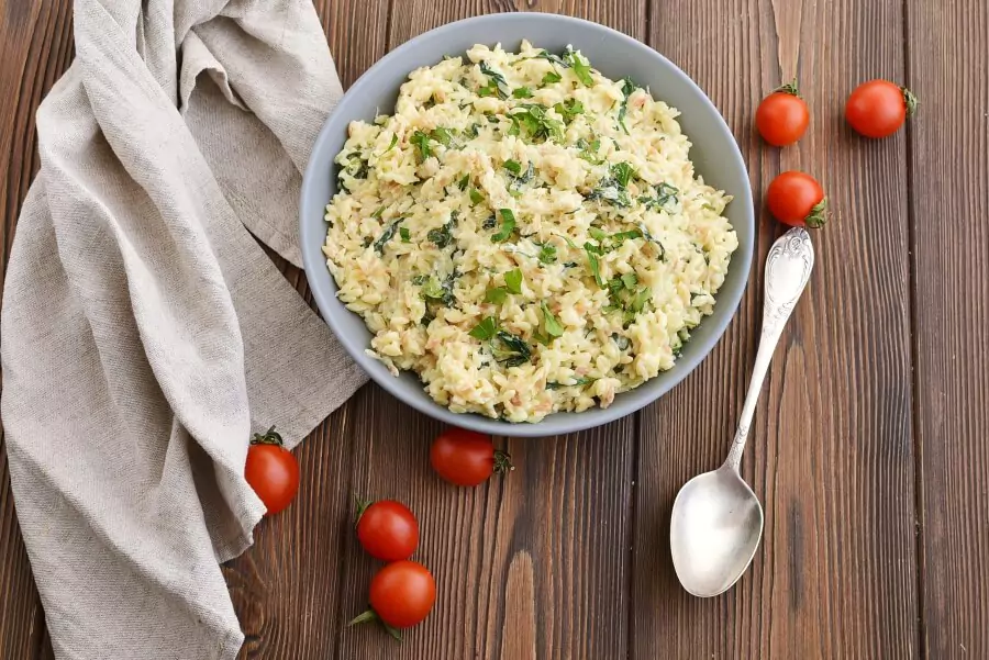 Creamy Roasted Garlic & Spinach Orzo
