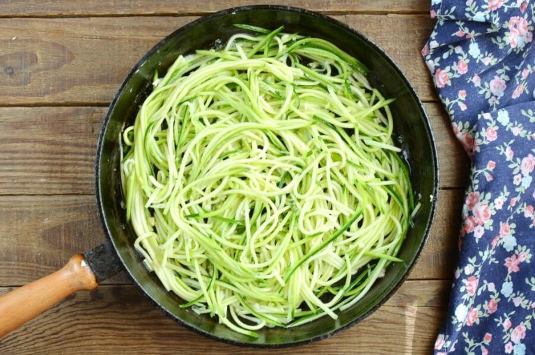 Garlic Butter Meatballs with Zoodles Recipe Cook.me Recipes