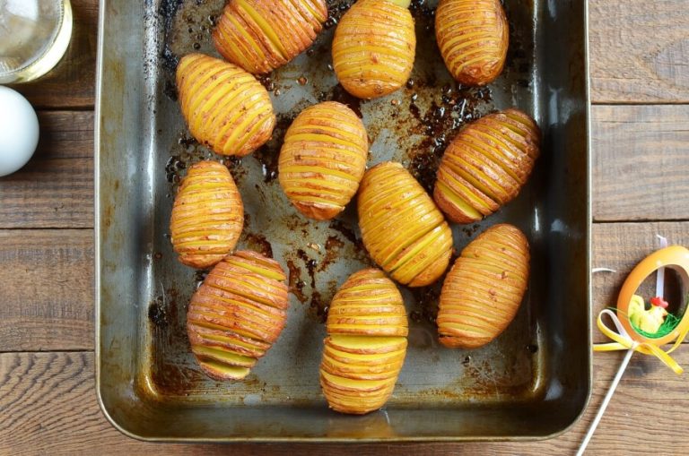 Step 6 - Garlic Roasted Potatoes