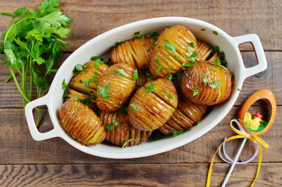 How to serve Garlic Roasted Potatoes