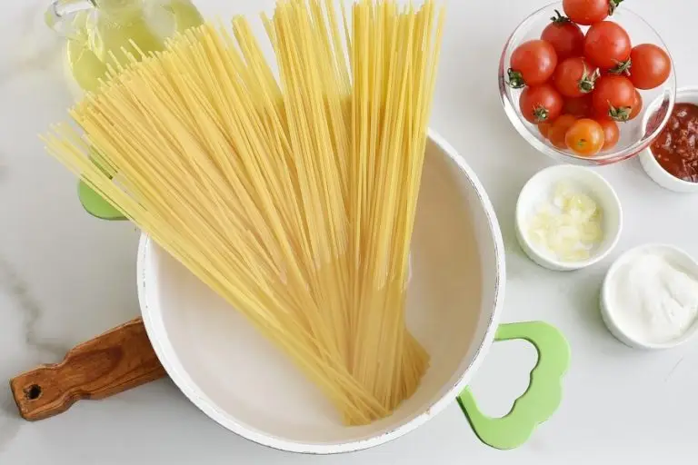 Step 1 - Harissa Spaghetti