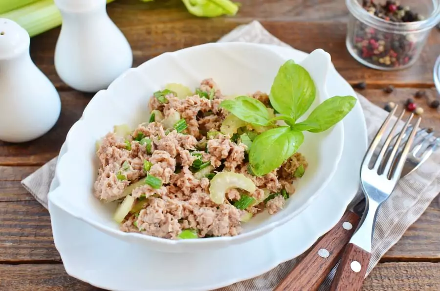 Healthy Mediterranean Tuna Salad