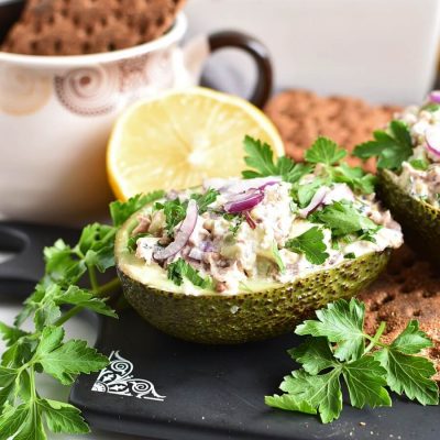 Healthy Tuna Salad Stuffed in Avocado Recipes-Homemade Healthy Tuna Salad Stuffed in Avocado-Easy Healthy Tuna Salad Stuffed in Avocado