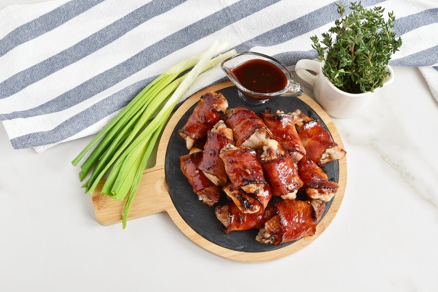 How to serve Maple Bacon Wings