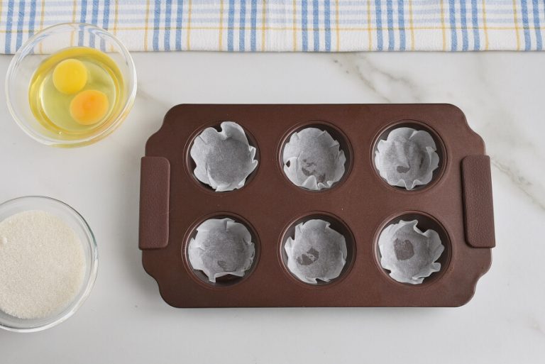 Step 1 - Mini Cherry Cheesecakes