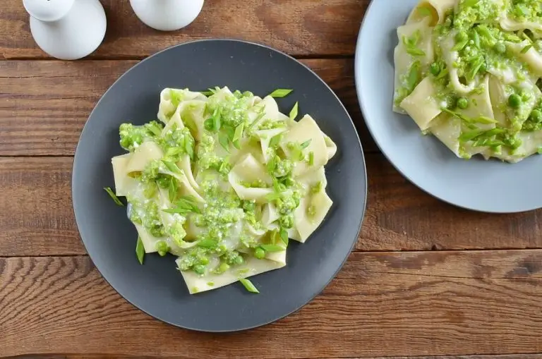 Step 5 - Pea Pesto Pappardelle