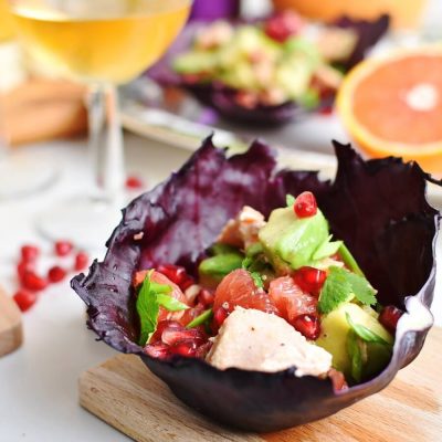 Purple Cabbage Cups with Flaked Salmon & Avocado-Homemade Purple Cabbage Cups with Flaked Salmon & Avocado-Easy Purple Cabbage Cups with Flaked Salmon & Avocado