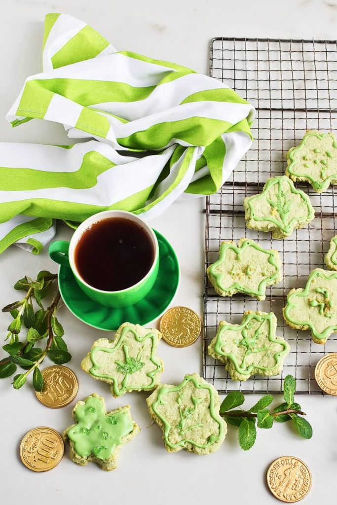Peppermint green cookies