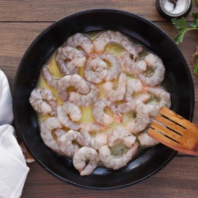 Shrimp Scampi Gnocchi recipe - step 3